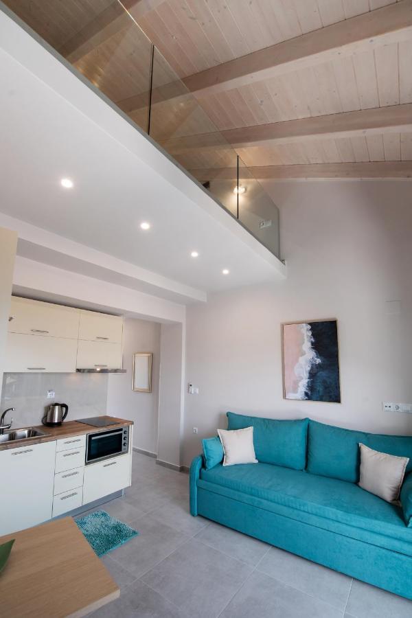 Above Blue Maisonettes Grey Diamond 니키아나 외부 사진