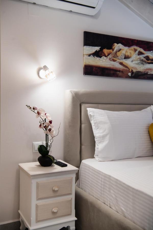 Above Blue Maisonettes Grey Diamond 니키아나 외부 사진