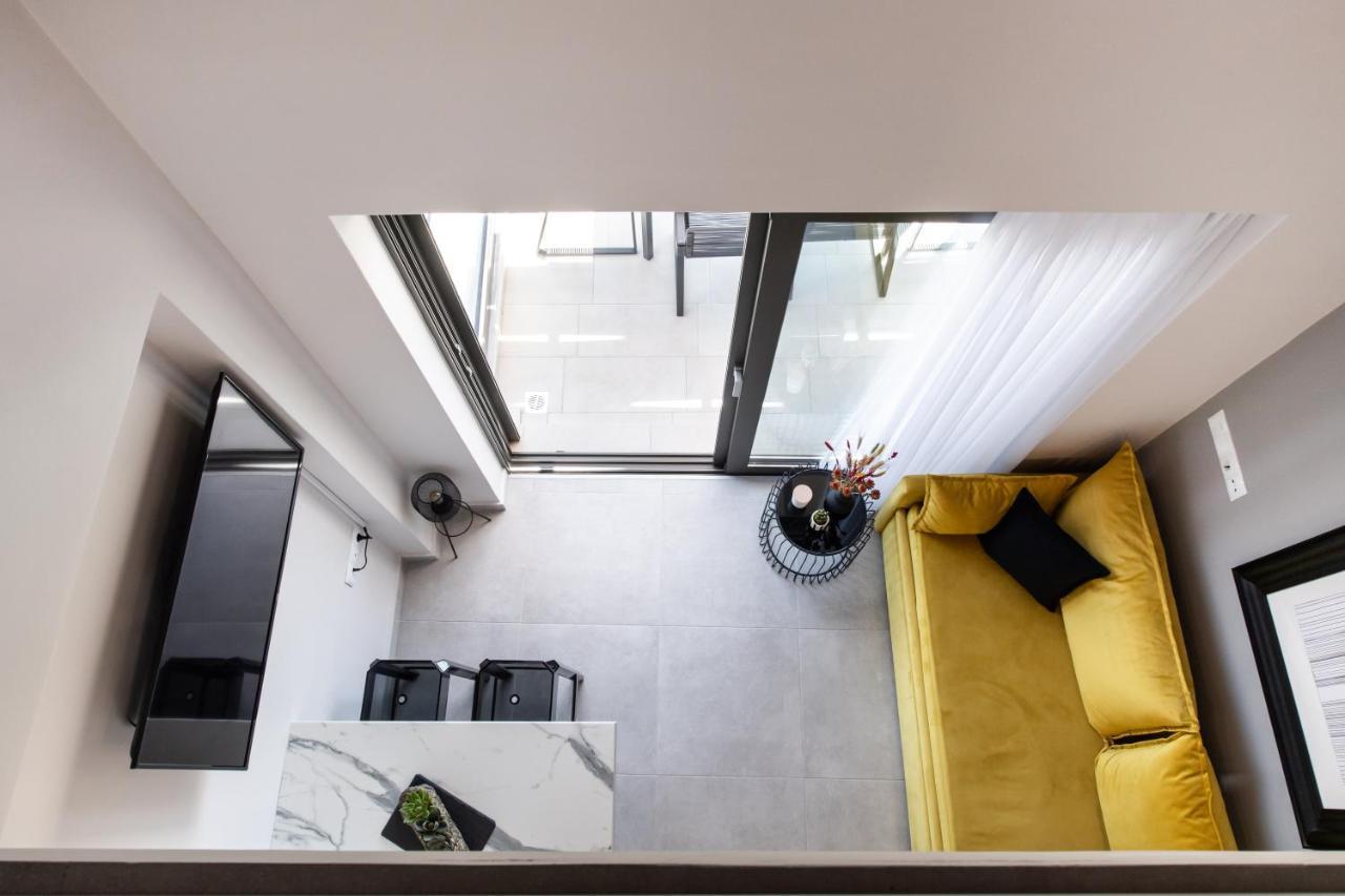 Above Blue Maisonettes Grey Diamond 니키아나 외부 사진